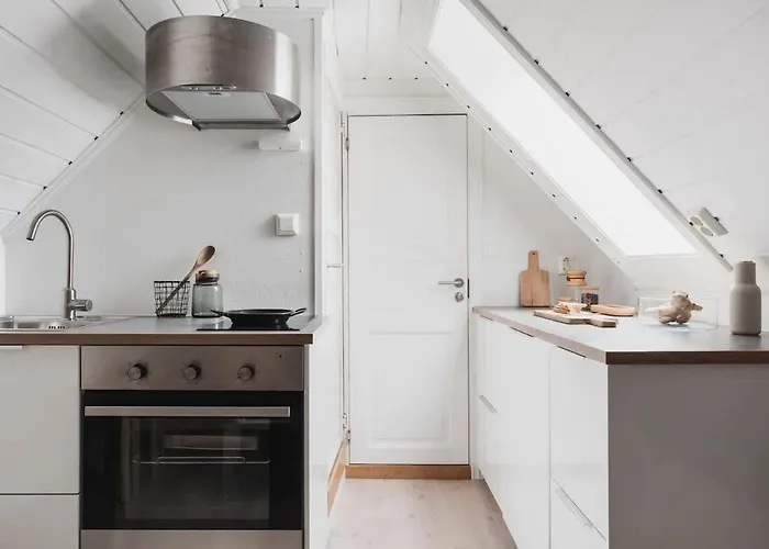 Cozy Loft With King Bed In The Middle Of Town *