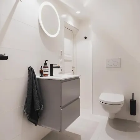 Cozy Loft With King Bed In The Middle Of Town * ベルゲン