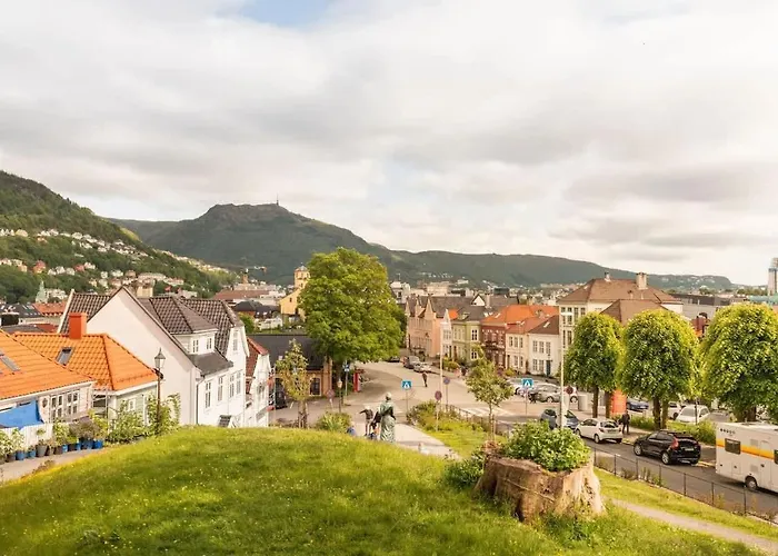 Cozy Loft With King Bed In The Middle Of Town Dom wakacyjny Bergen